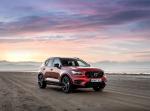 Volvo XC40 D4 R-Design 2017 года (UK)